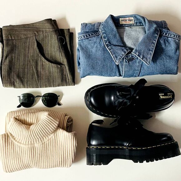 Charlotte Russe Taupe Thin-Striped Button-Front Mini Skirt NWT Size XS - Picture 2 of 12